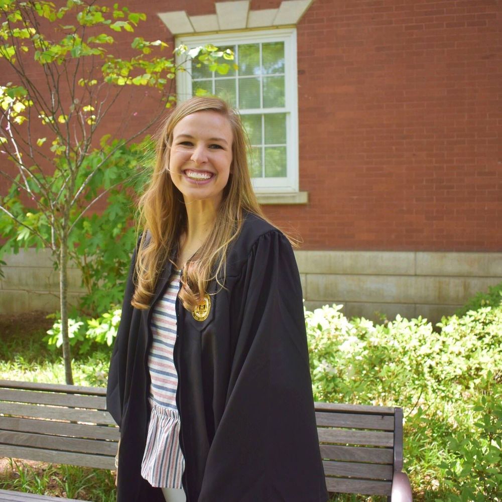 Meet your Posher, Adrienne